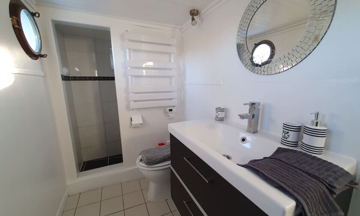 Photo of Bathroom in Le Port-Marly