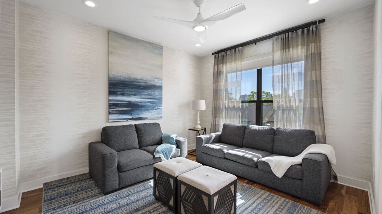 Photo of Livingroom in Central East Austin