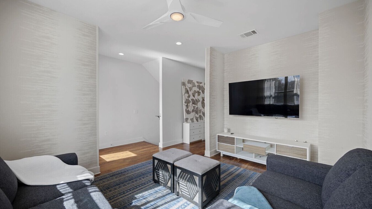 Photo of Livingroom in Central East Austin