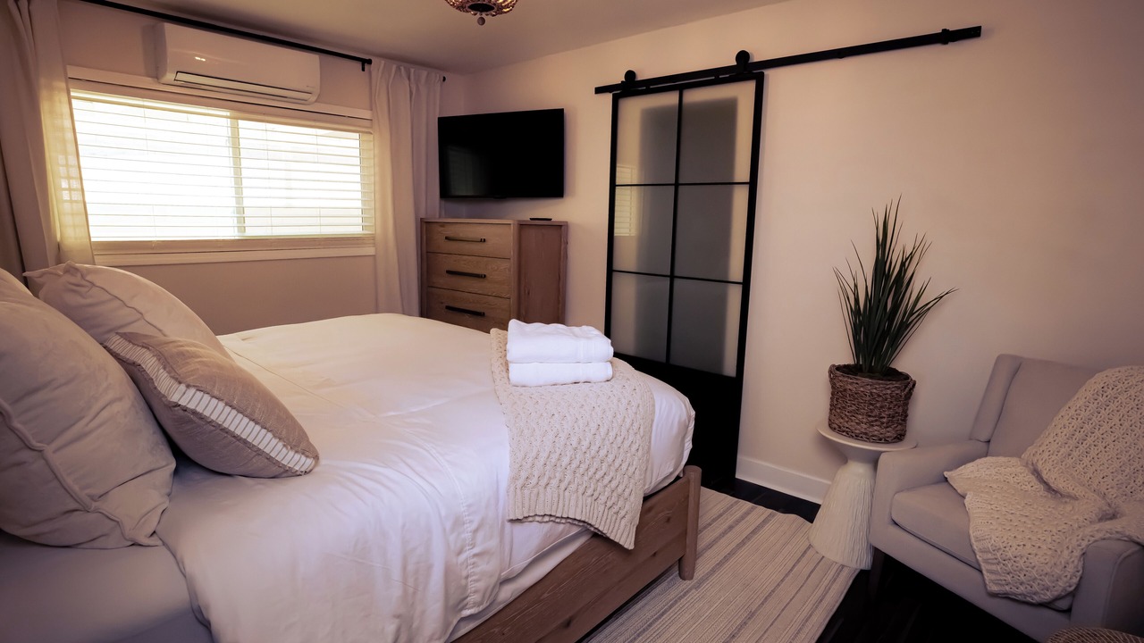 Photo of Bedroom in Winter Gardens