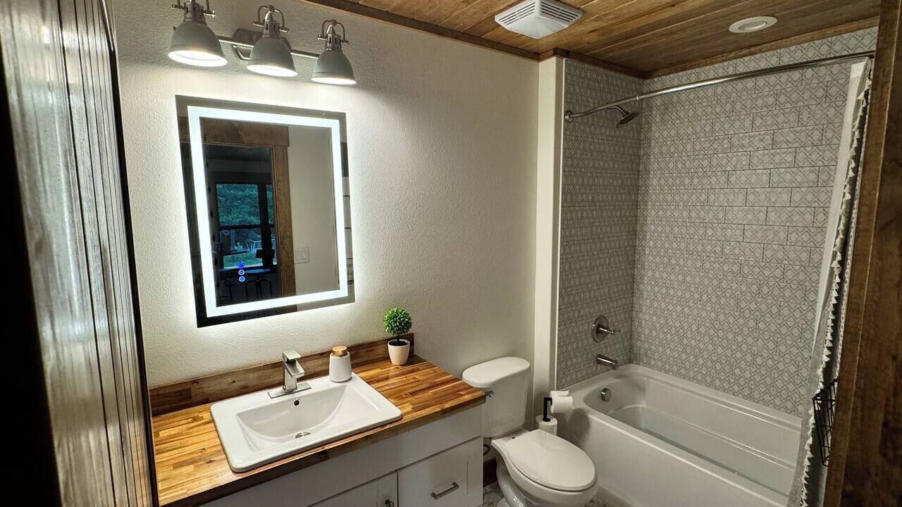 Photo of Bathroom in Kirby