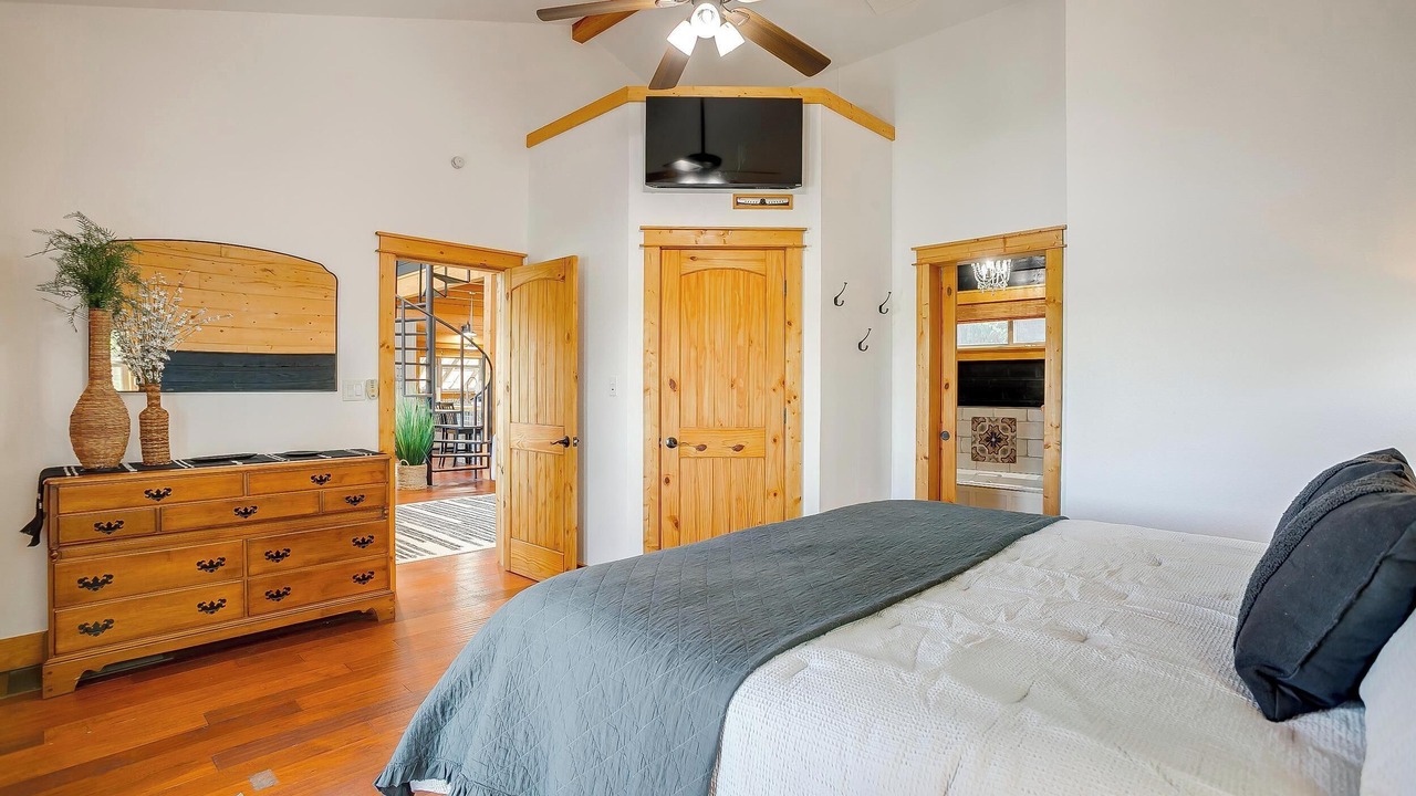 Photo of Bedroom in Dennis