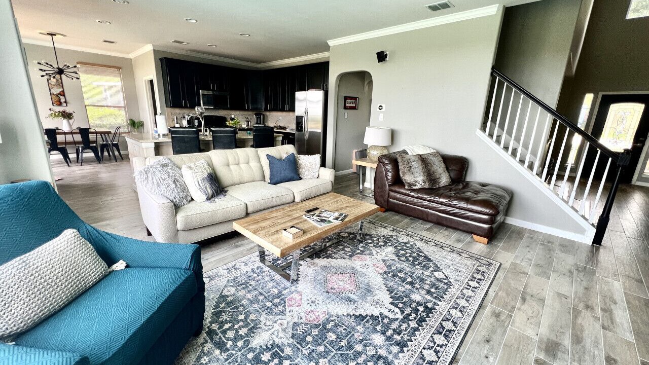 Photo of Livingroom in Stone Oak