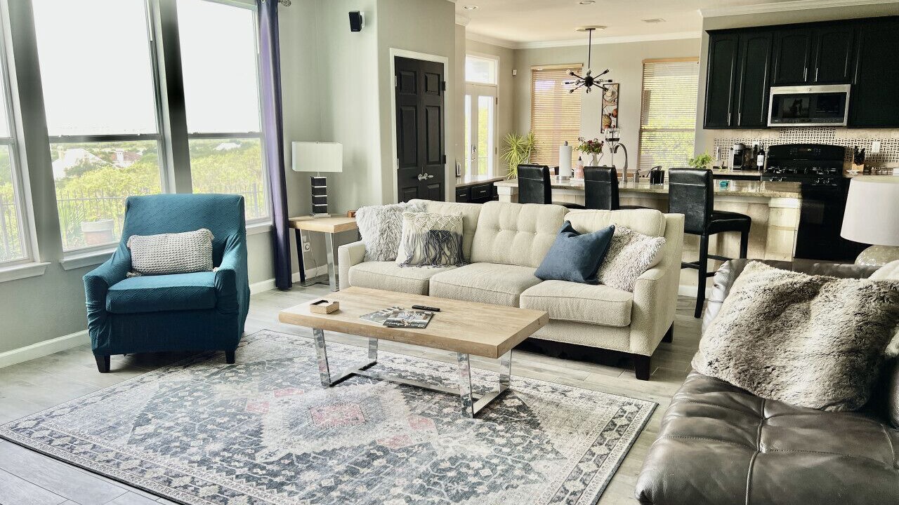 Photo of Livingroom in Stone Oak
