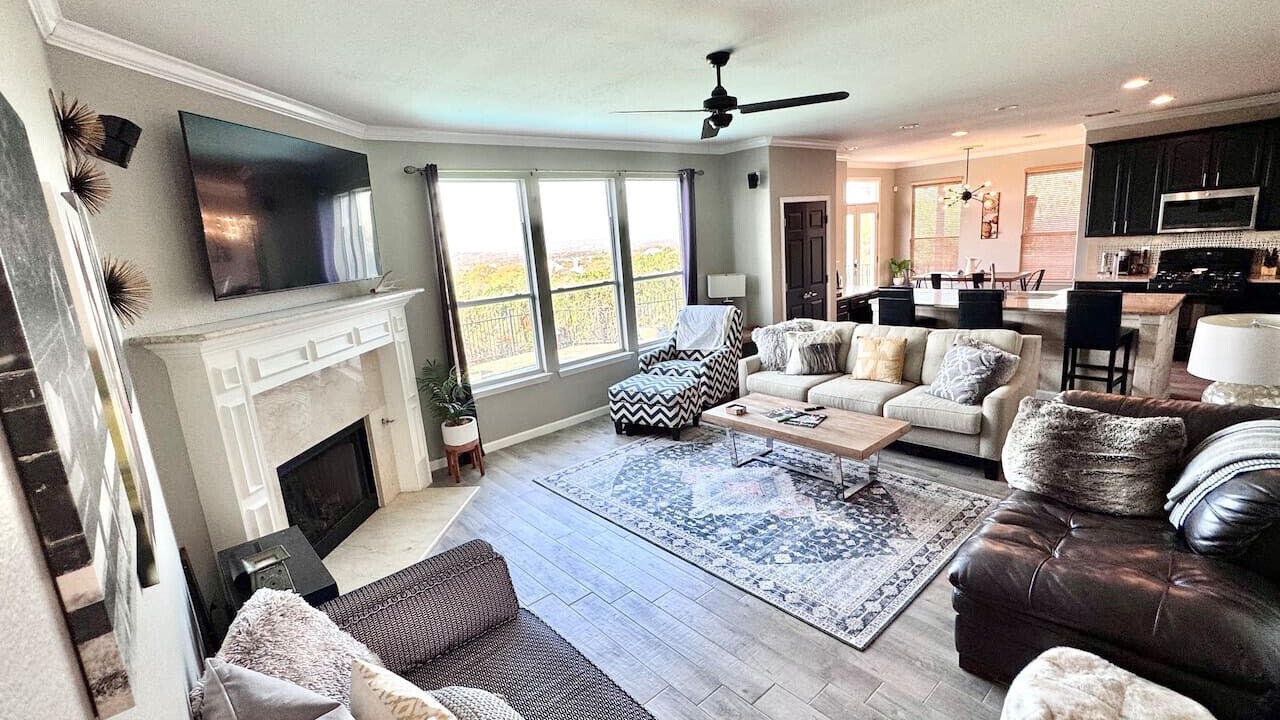 Photo of Livingroom in Stone Oak