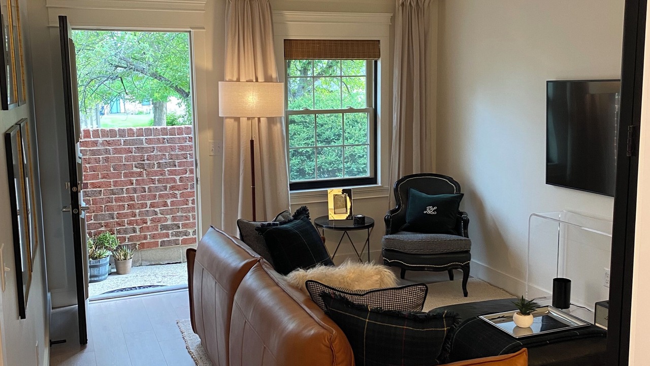 Photo of Livingroom in Dayton