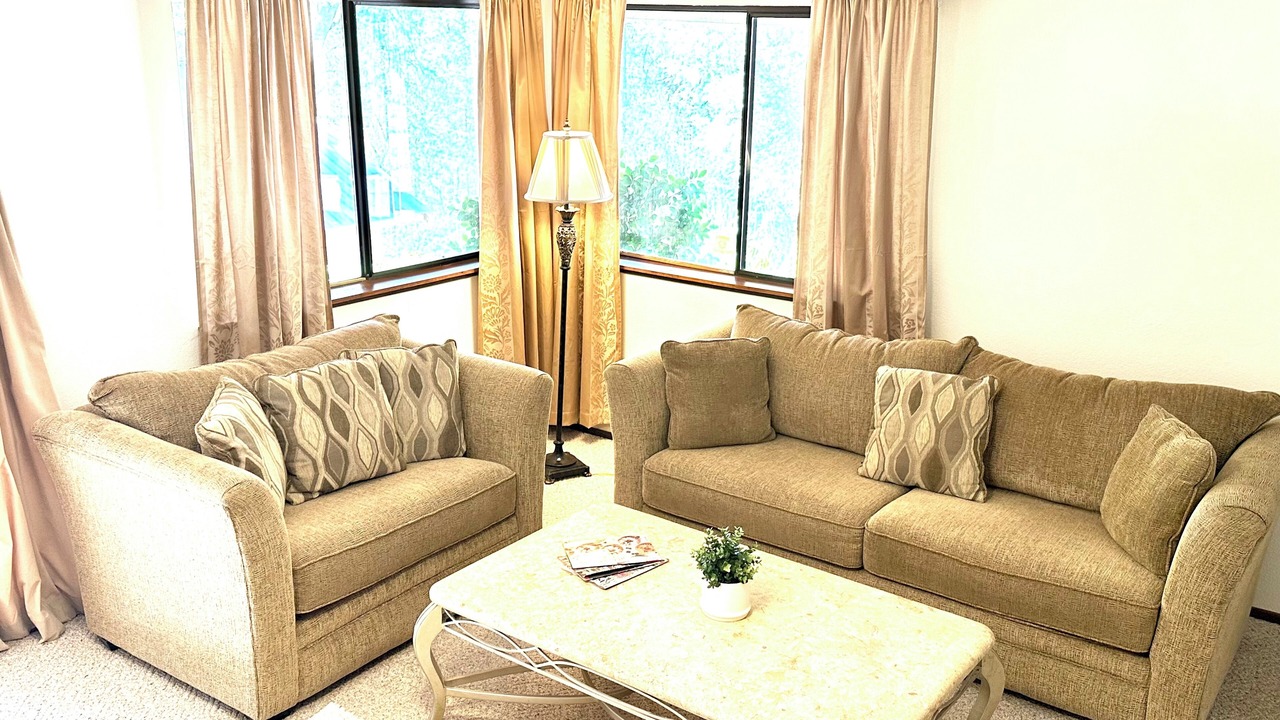 Photo of Livingroom in Trinity County