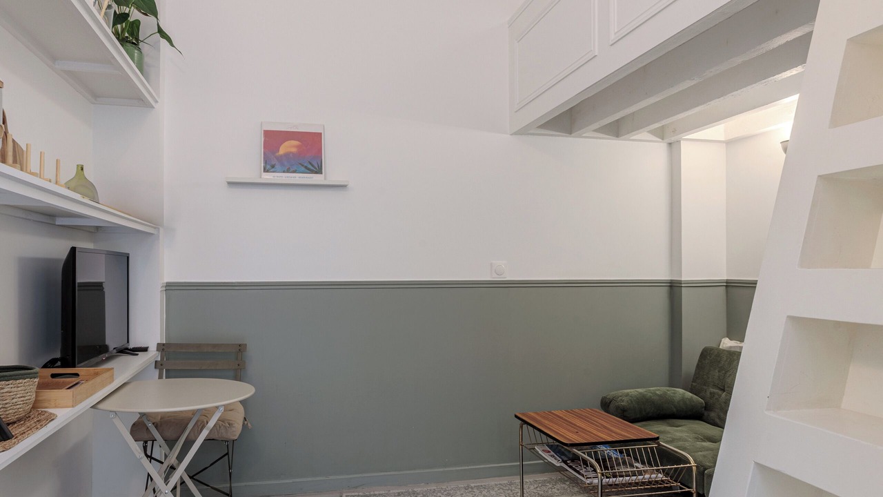 Photo of Livingroom in Quartier de la Chapelle