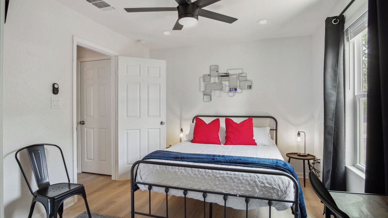 Photo of Bedroom in Denver Heights