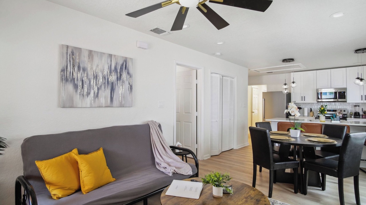 Photo of Livingroom in Denver Heights