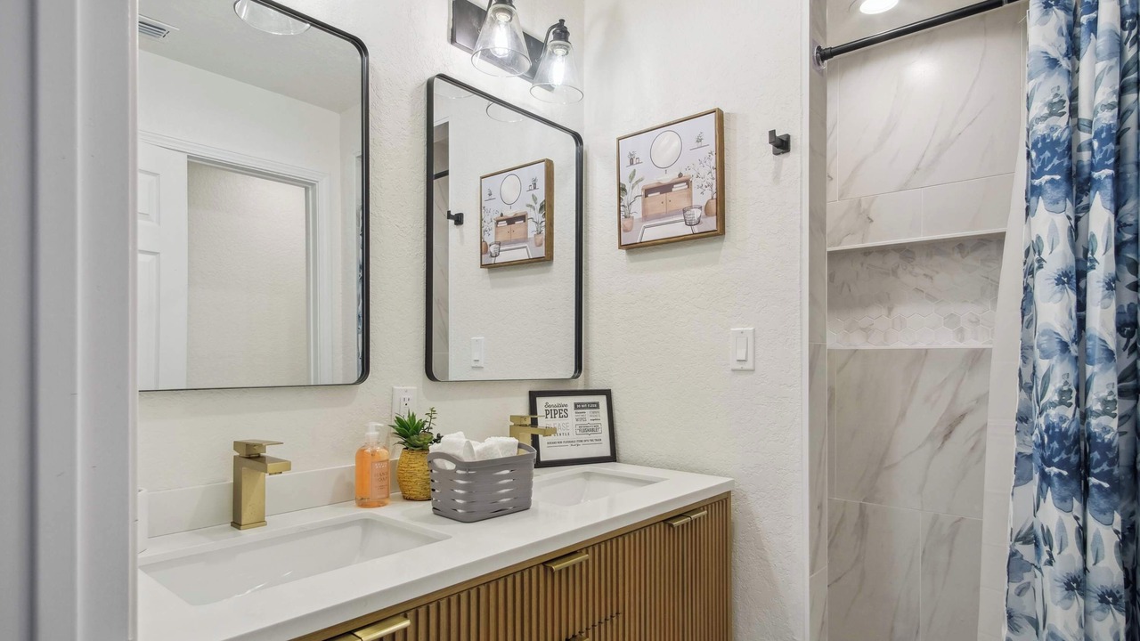 Photo of Bathroom in Denver Heights
