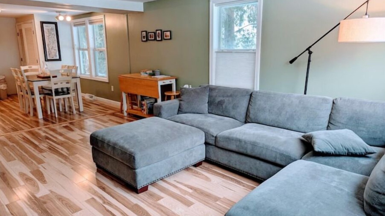 Photo of Livingroom in Burlington