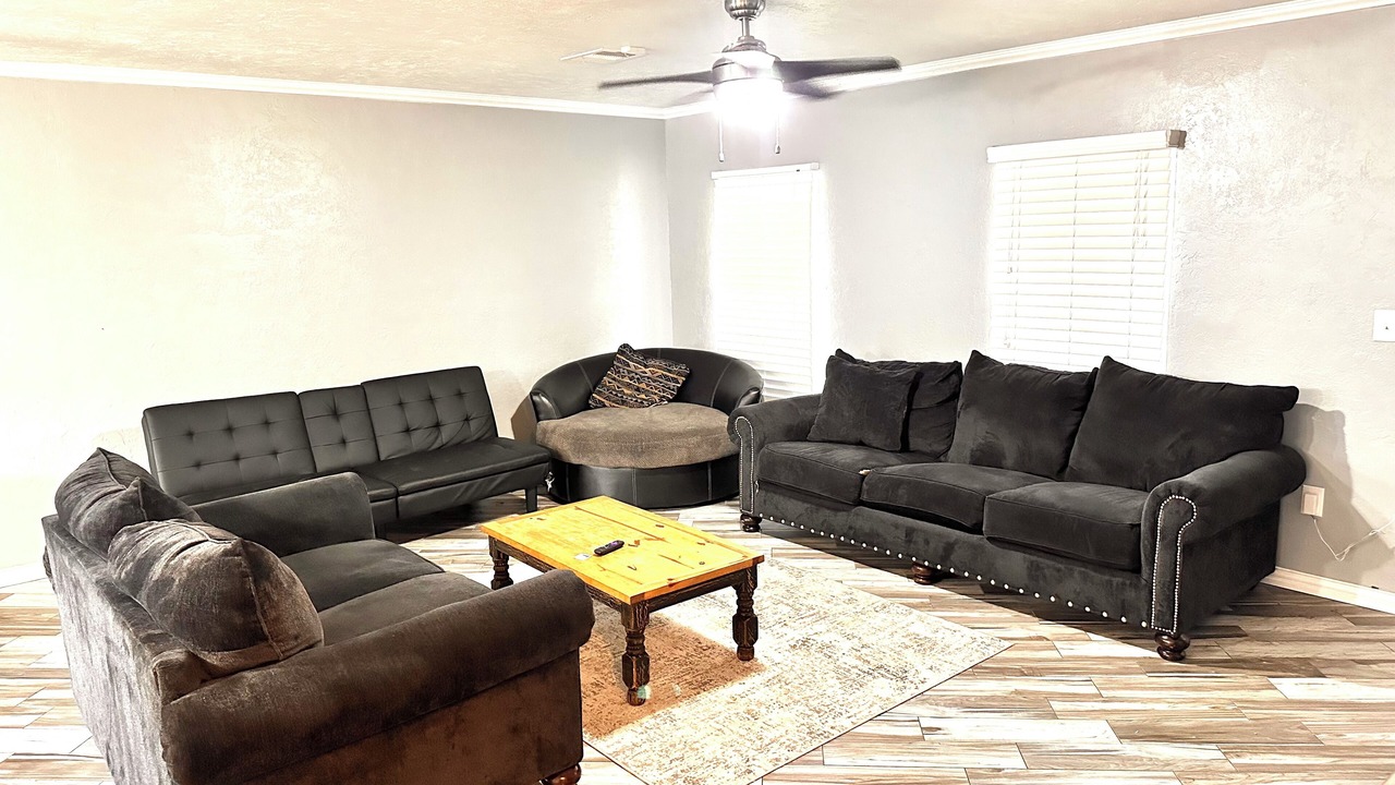 Photo of Livingroom in Borger