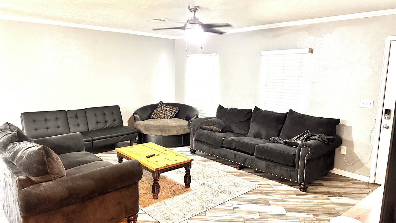 Photo of Livingroom in Borger