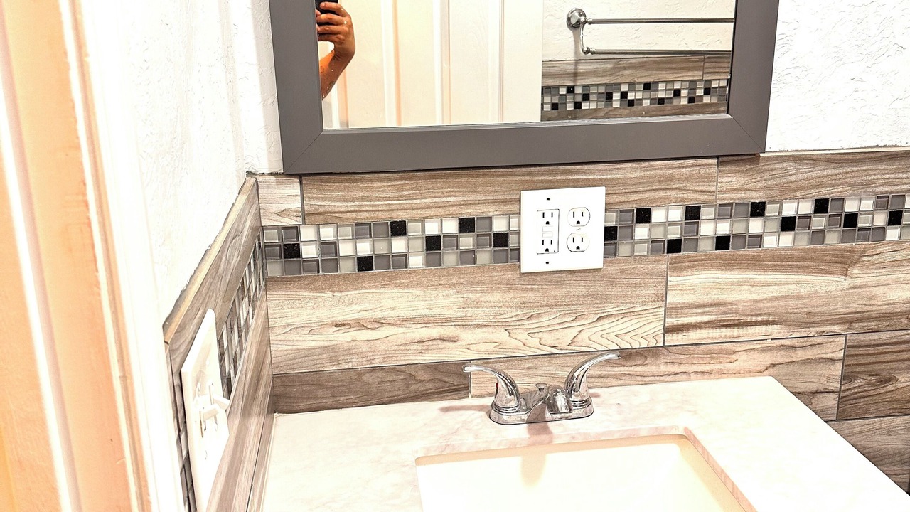 Photo of Bathroom in Borger