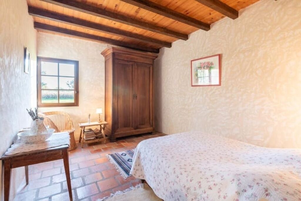 Photo of Bedroom in Lacquy