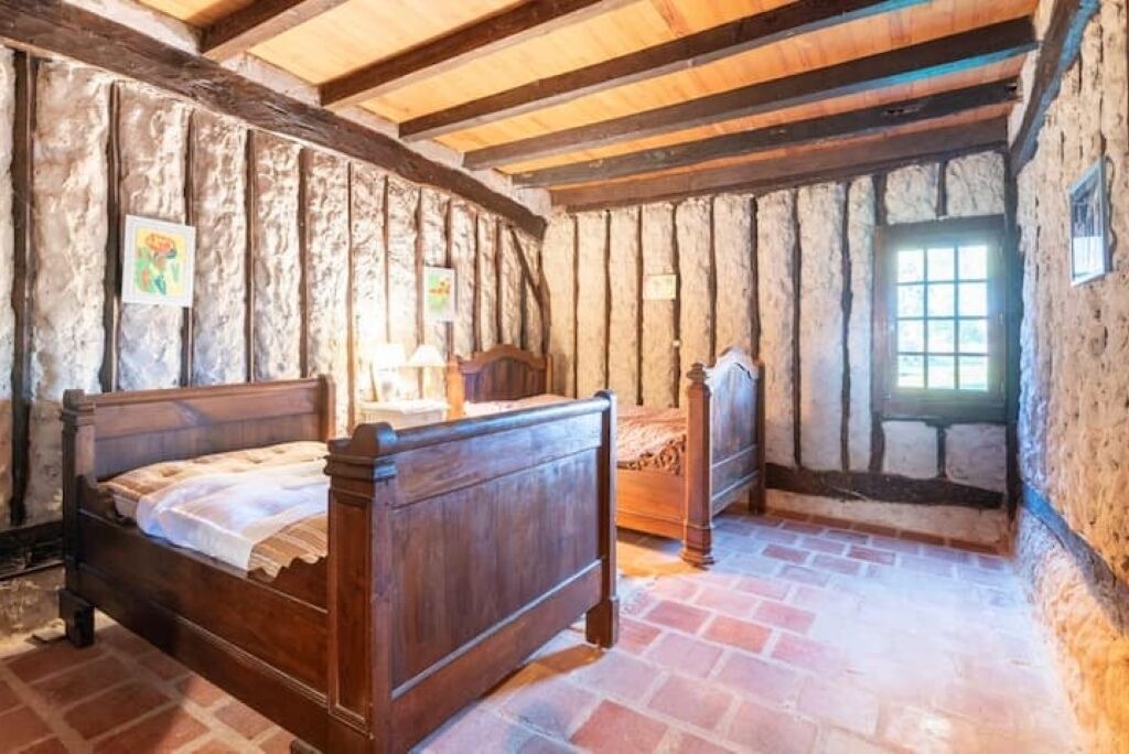 Photo of Bedroom in Lacquy