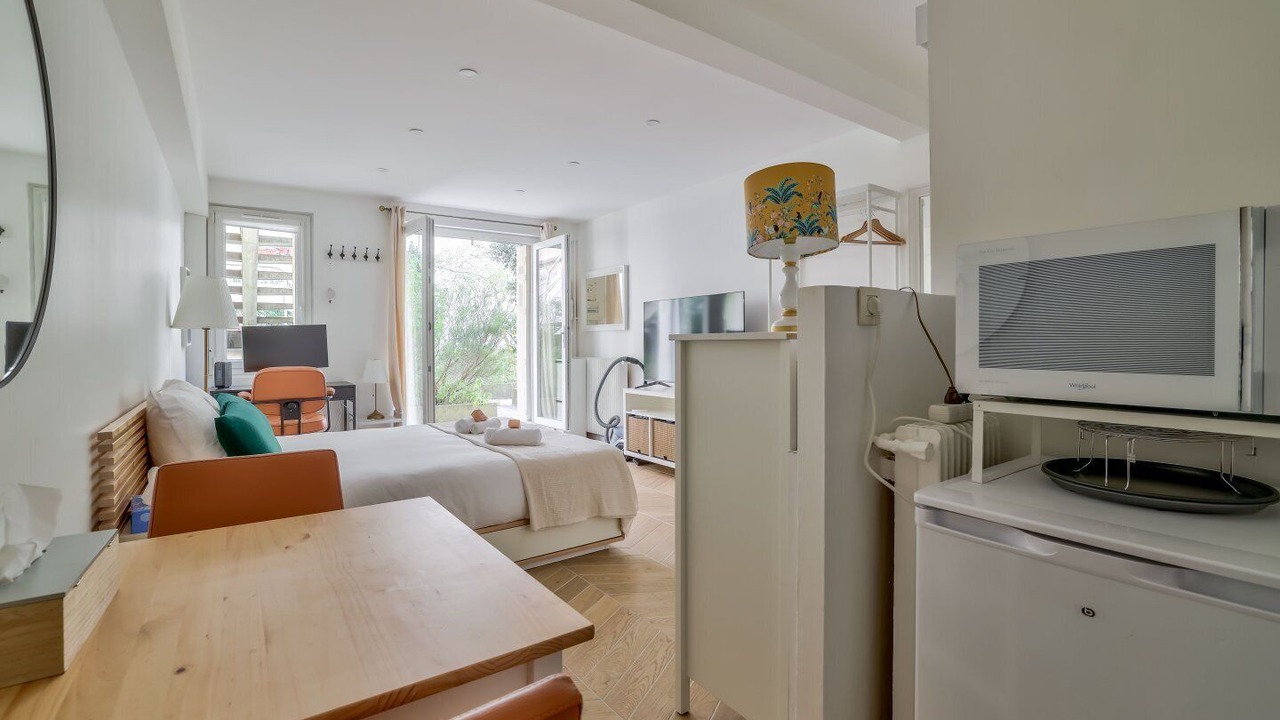 Photo of Bedroom in Montparnasse
