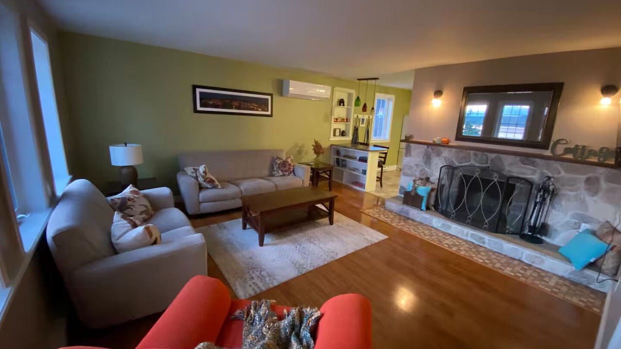 Photo of Livingroom in Greens Harbour
