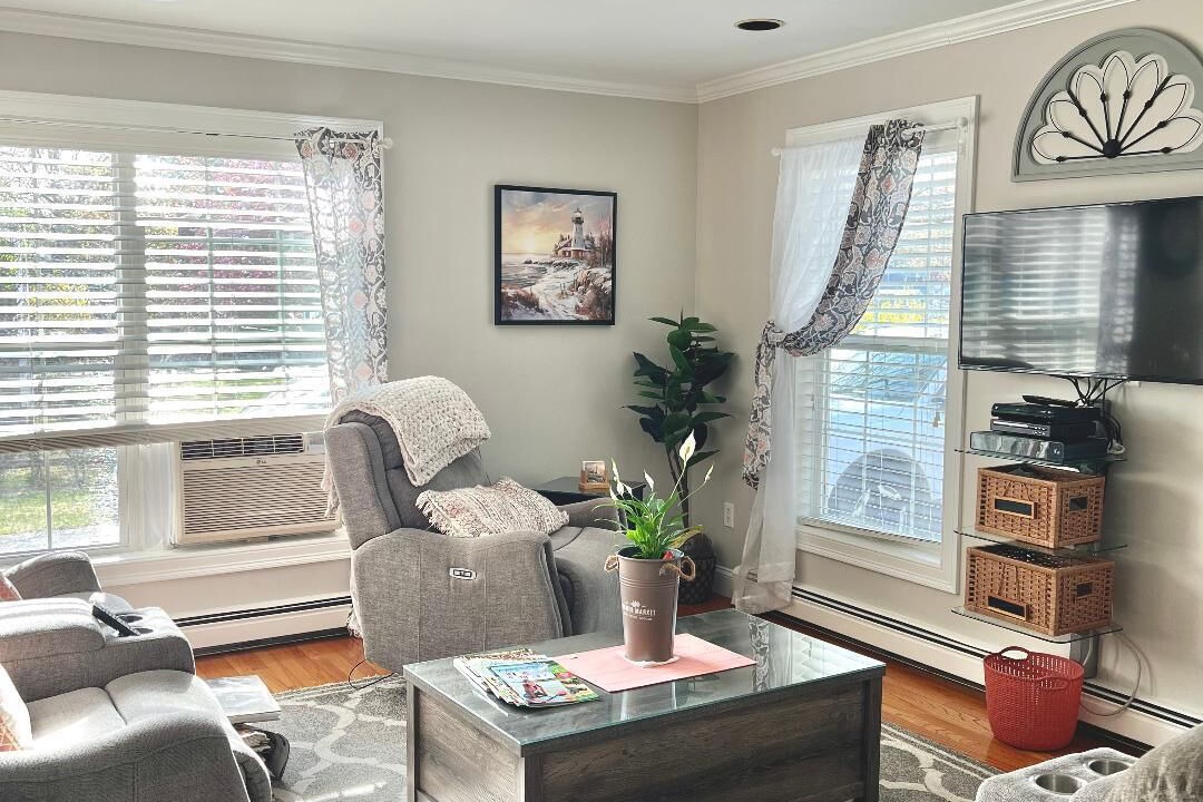 Photo of Livingroom in South Dennis