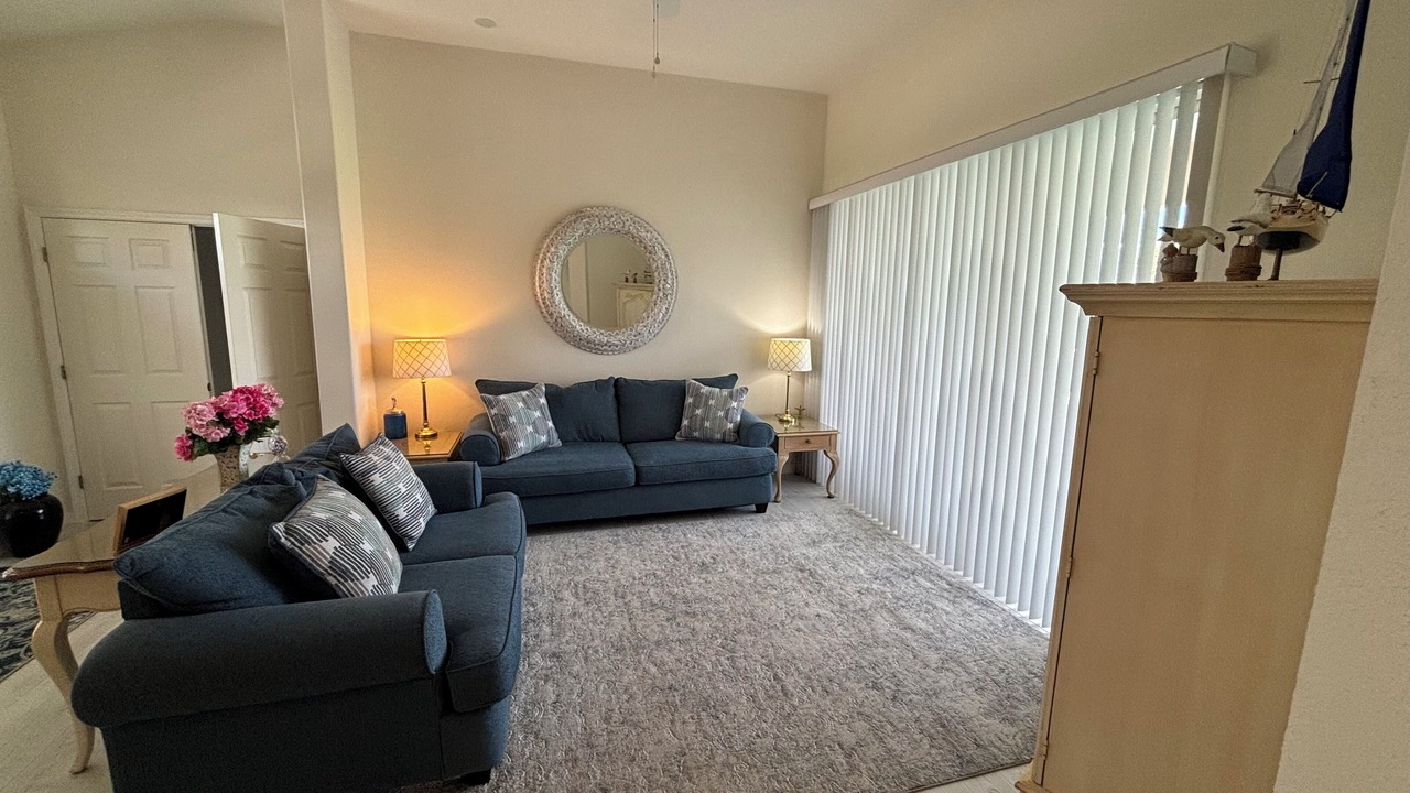 Photo of Livingroom in Long Meadow