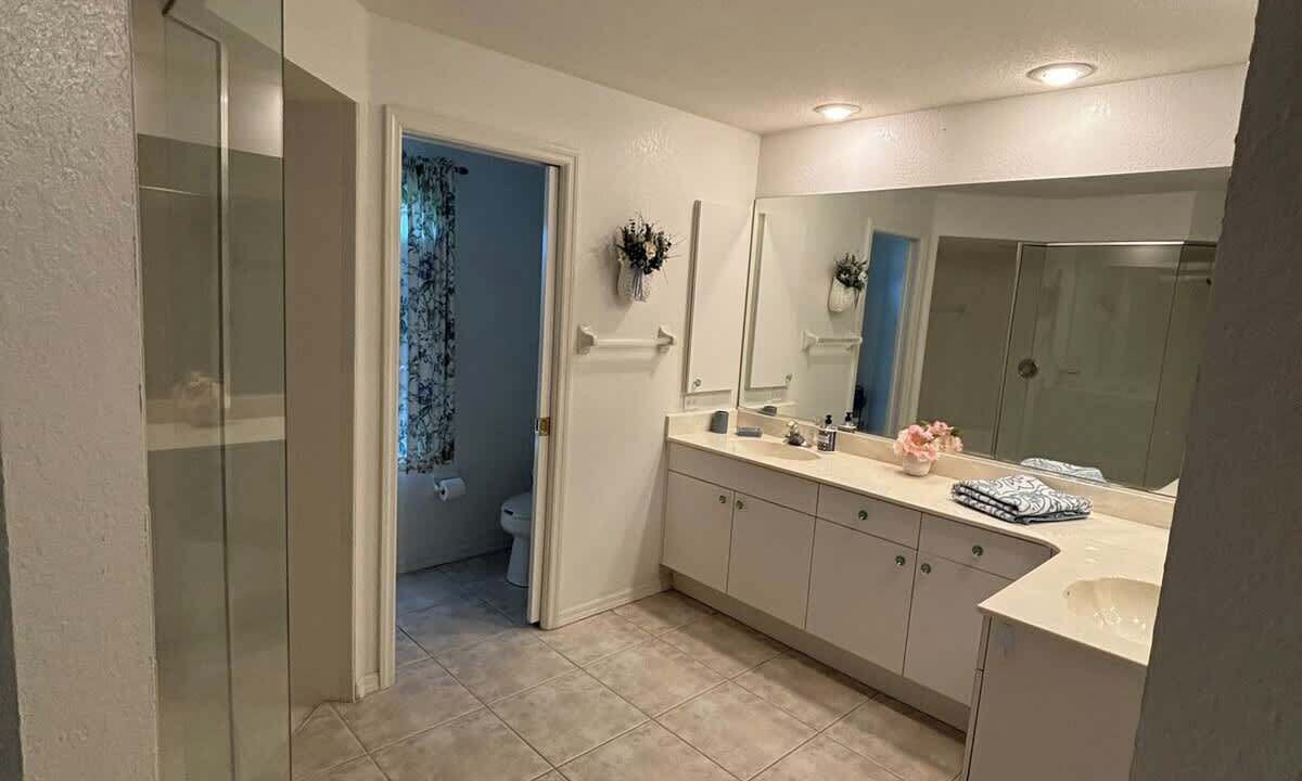 Photo of Bathroom in Long Meadow