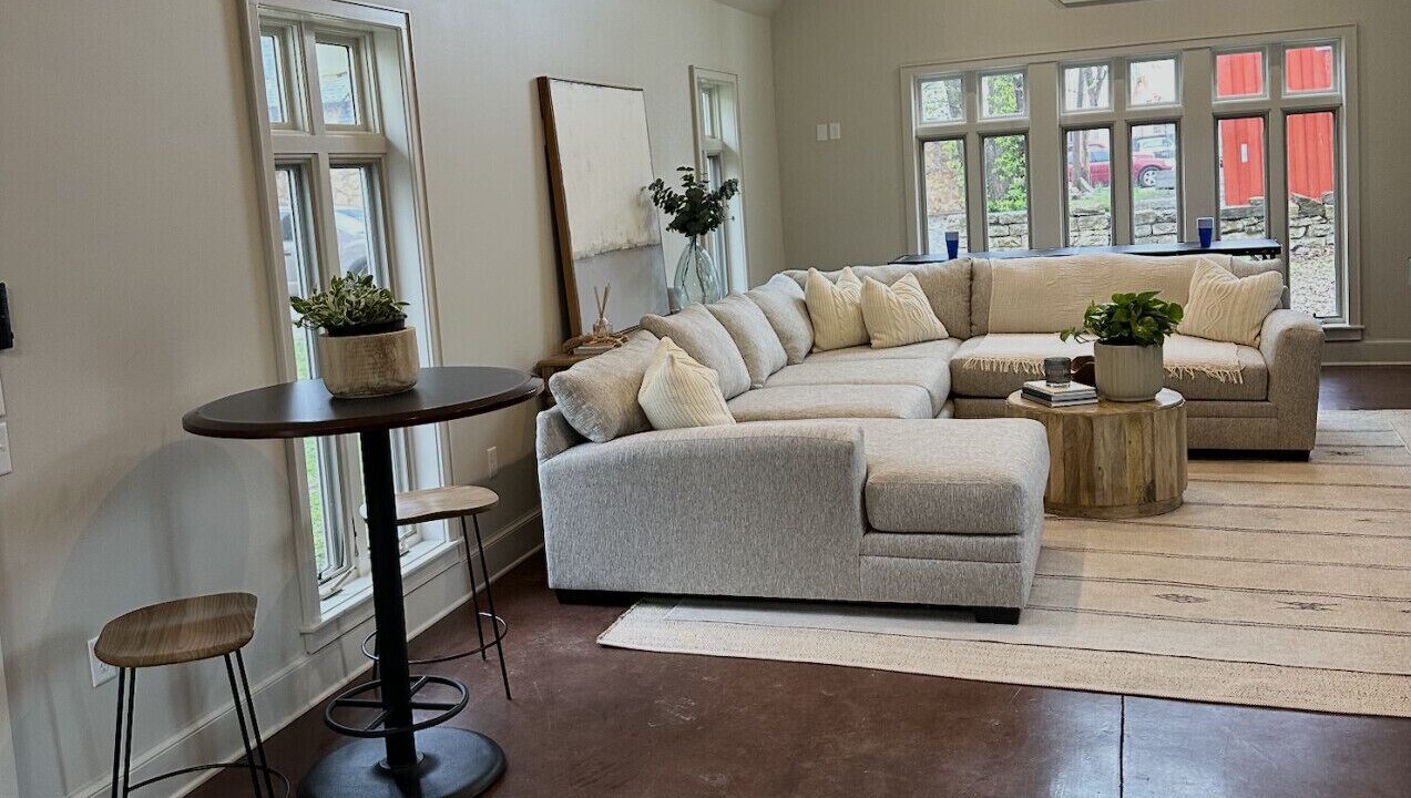 Photo of Livingroom in Oread