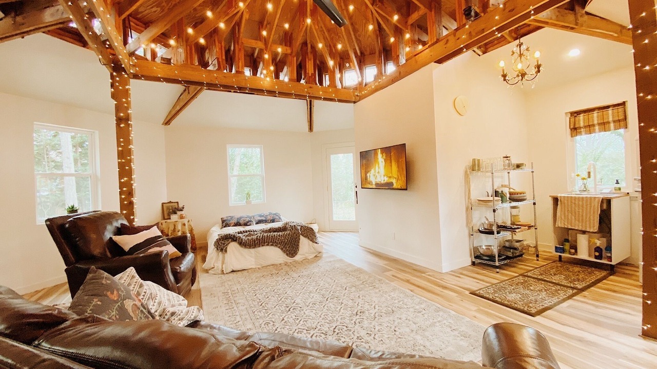 Photo of Livingroom in Travelers Rest
