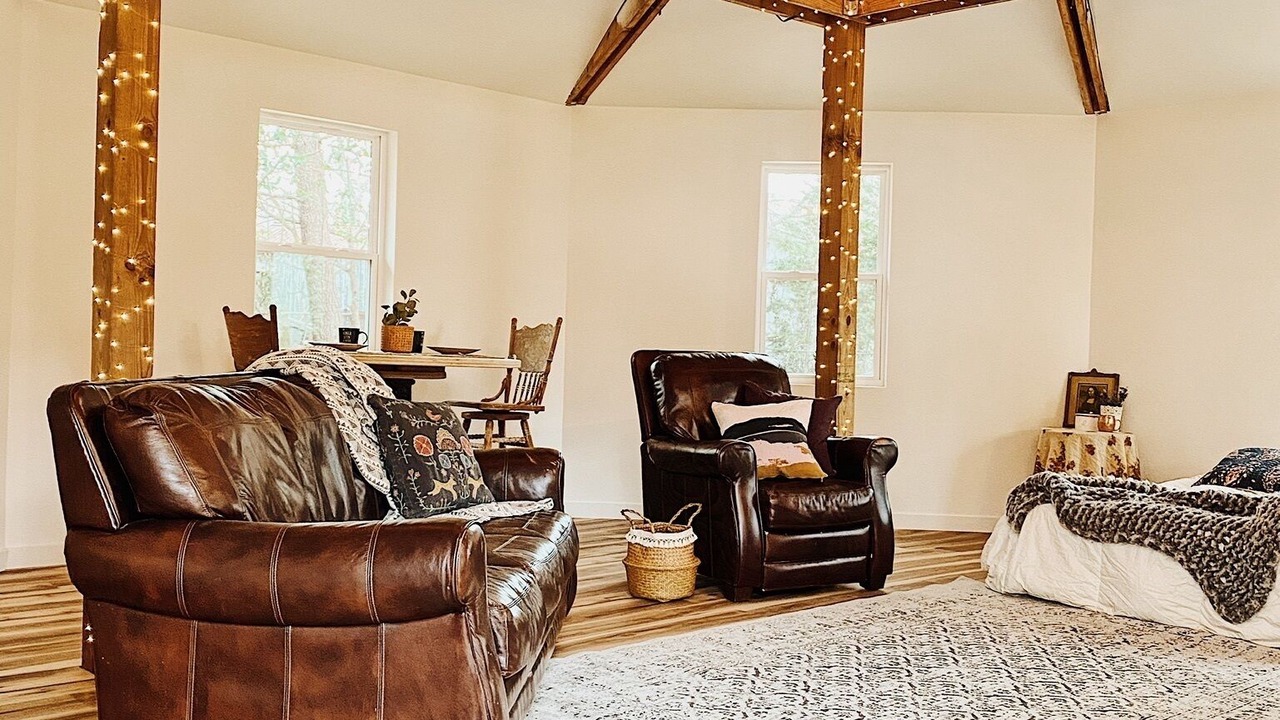 Photo of Livingroom in Travelers Rest