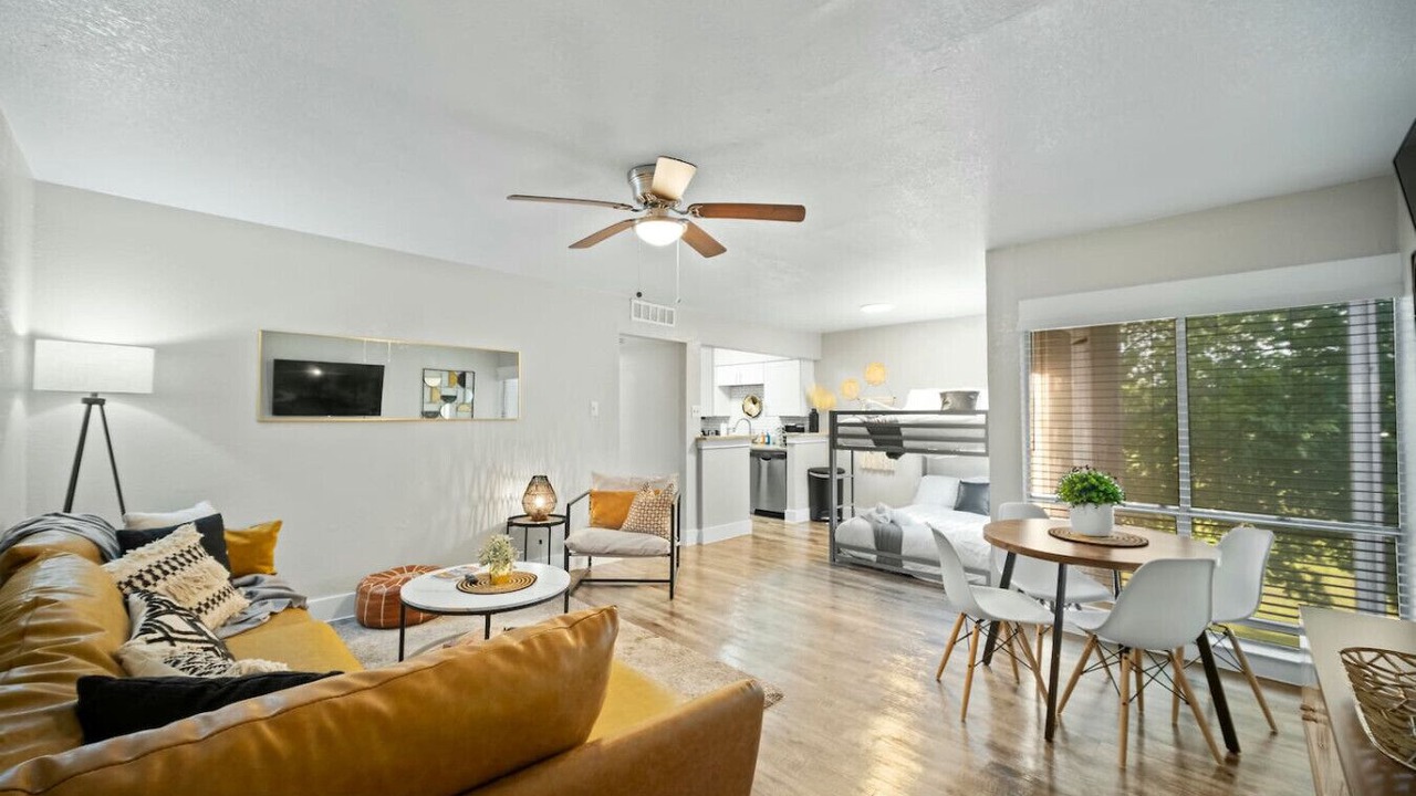 Photo of Livingroom in Arlington