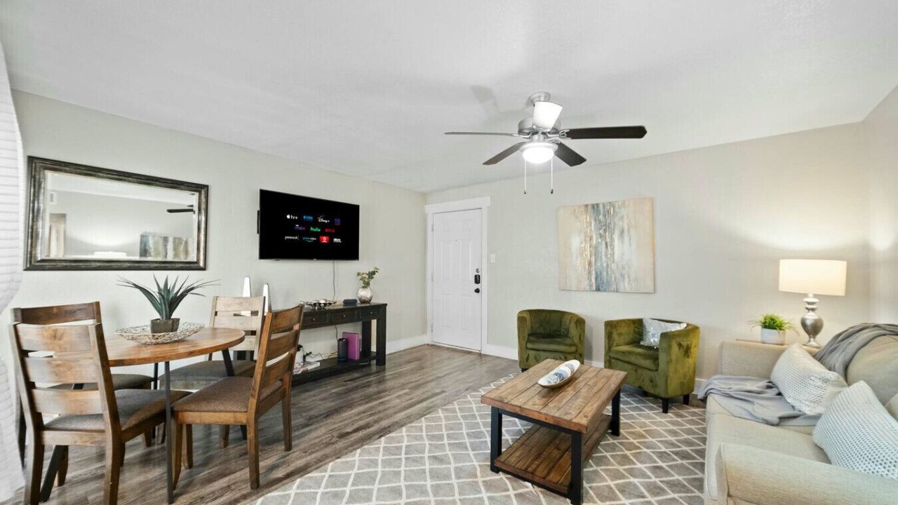 Photo of Livingroom in Arlington