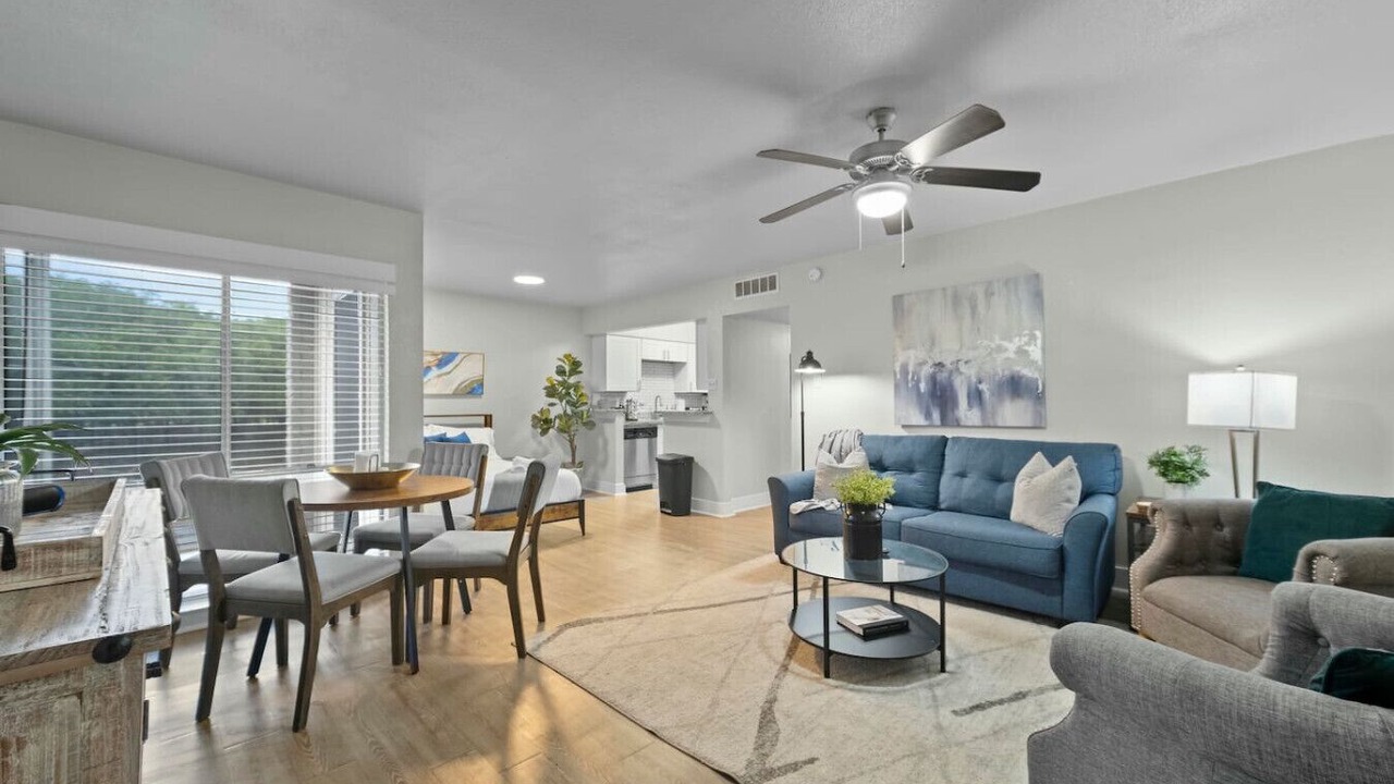 Photo of Livingroom in Arlington