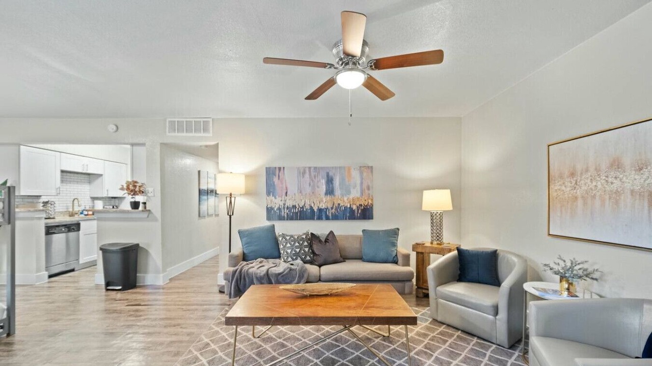 Photo of Livingroom in Arlington