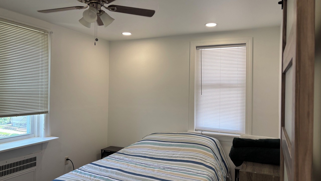 Photo of Bedroom in Foxcroft Square