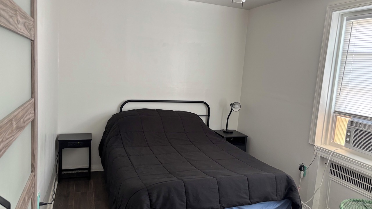 Photo of Bedroom in Foxcroft Square