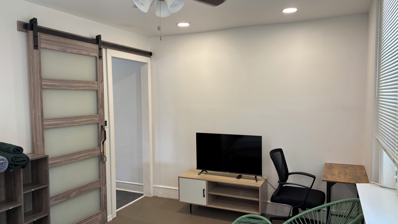 Photo of Bedroom in Foxcroft Square