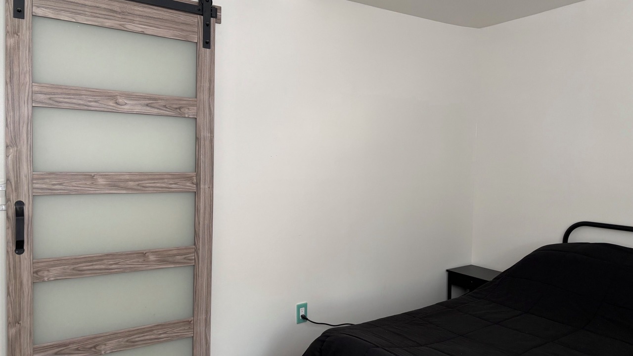 Photo of Bedroom in Foxcroft Square