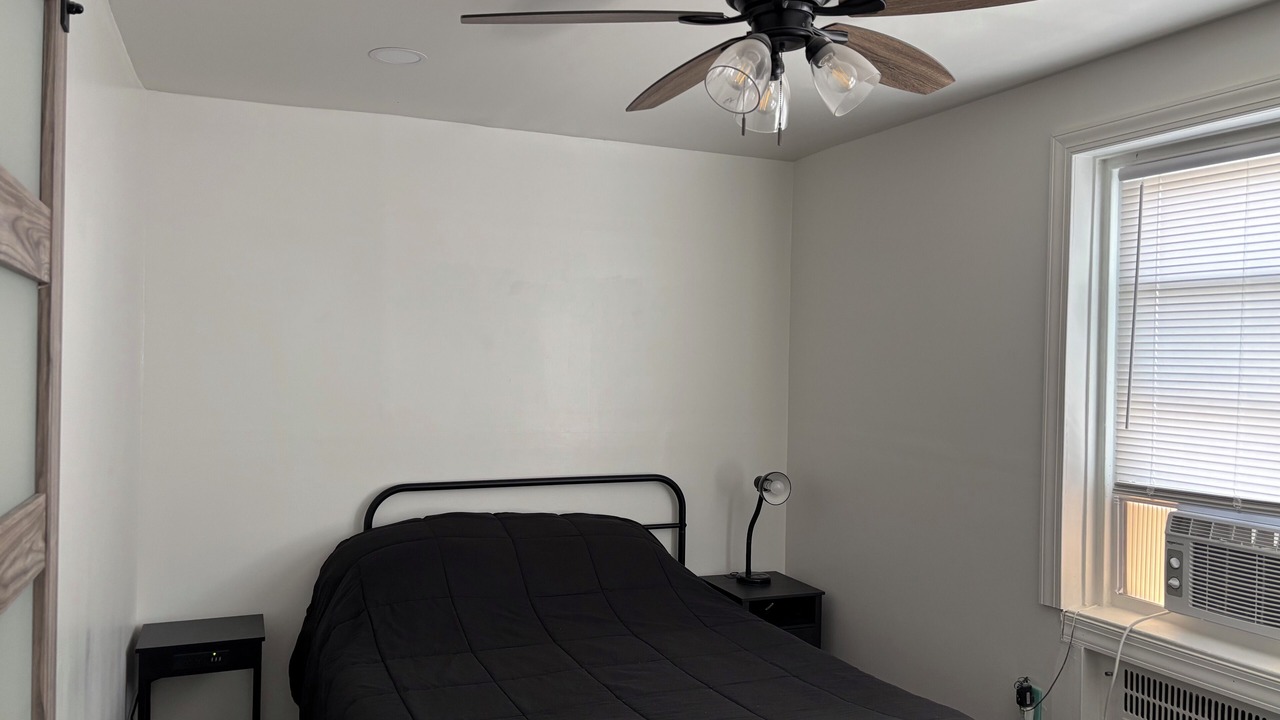 Photo of Bedroom in Foxcroft Square