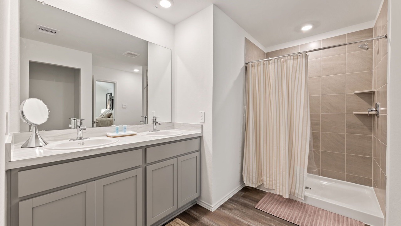Photo of Bathroom in Magnolia