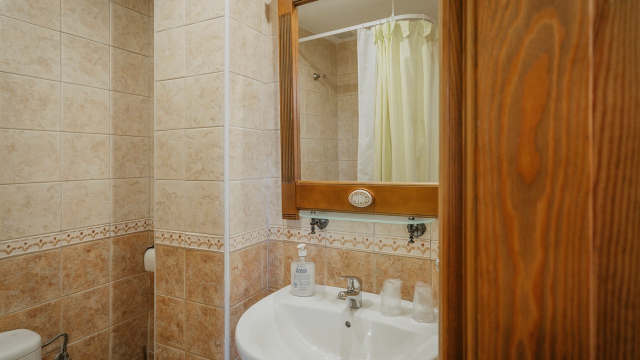Photo of Bathroom in Ampudia
