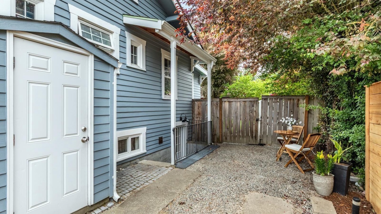 Photo of Others in Bryn Mawr-Skyway