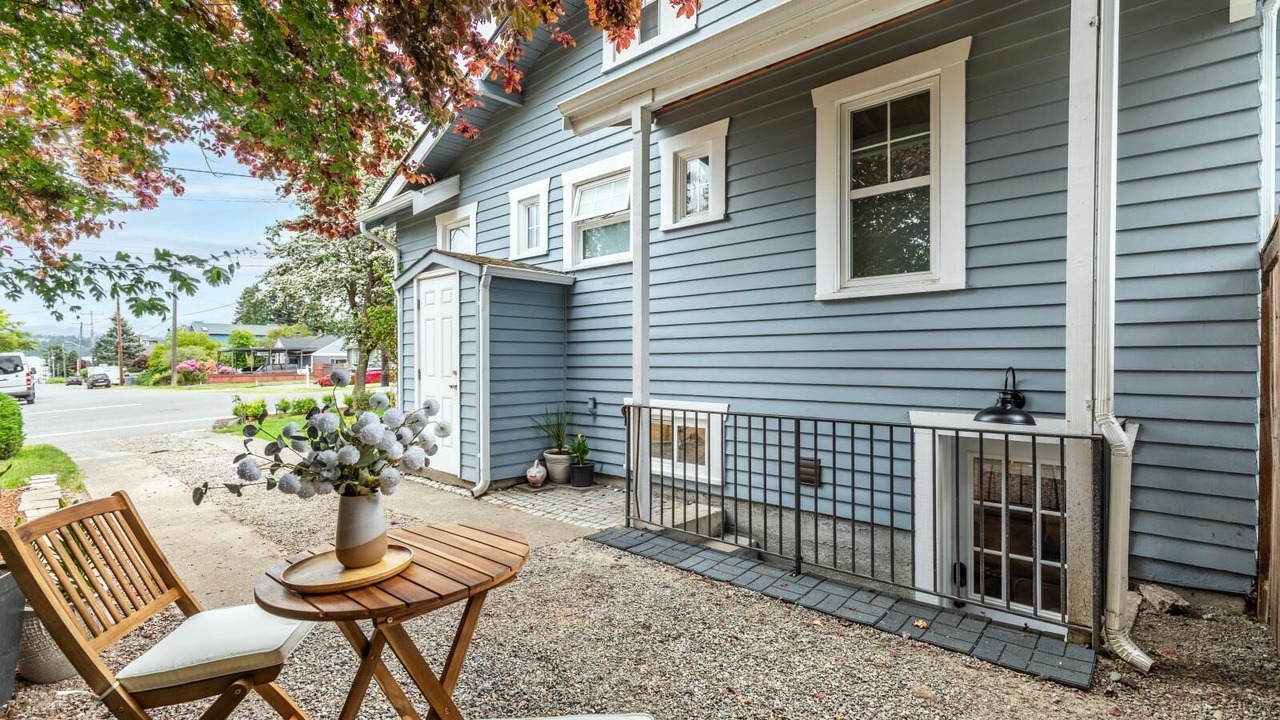 Photo of Others in Bryn Mawr-Skyway