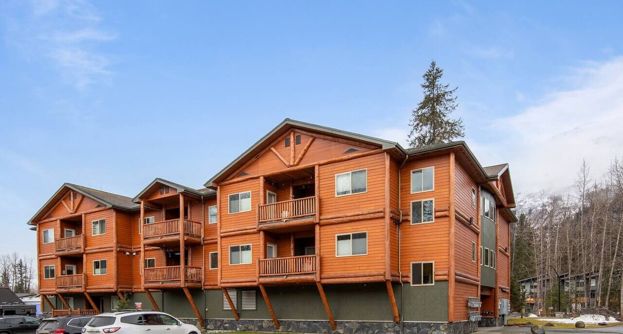 Photo of Others in Alyeska
