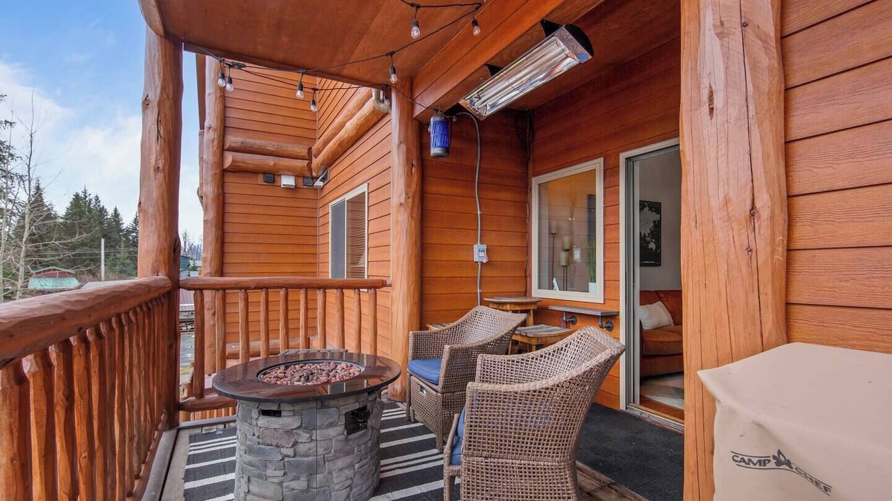 Photo of Others in Alyeska