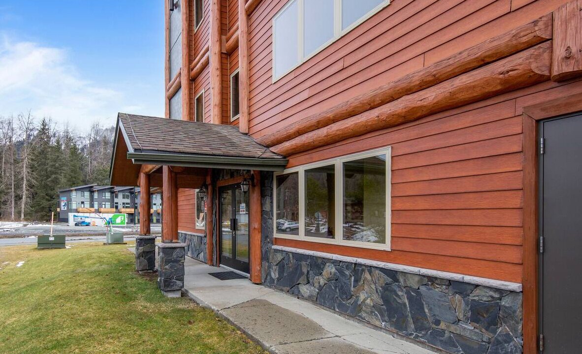Photo of Others in Alyeska