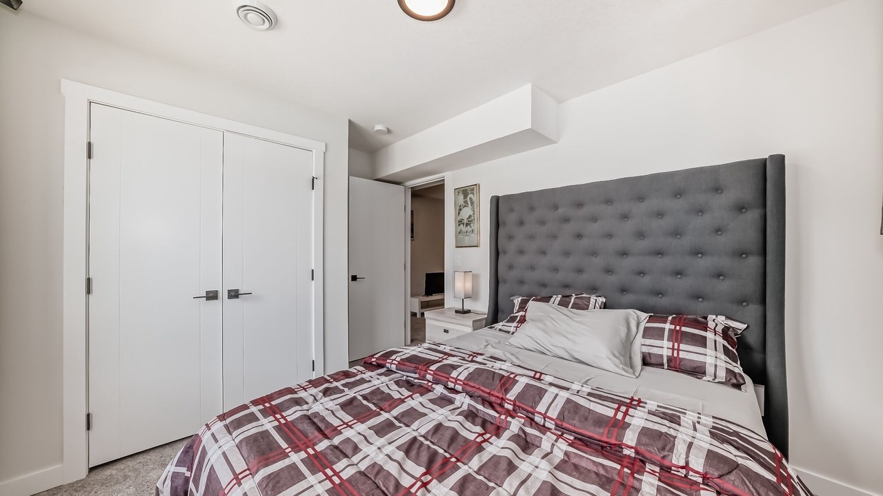 Photo of Bedroom in Evanston