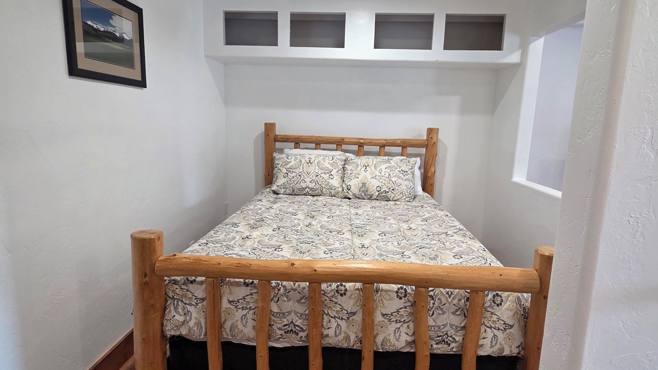 Photo of Bedroom in Cedaredge
