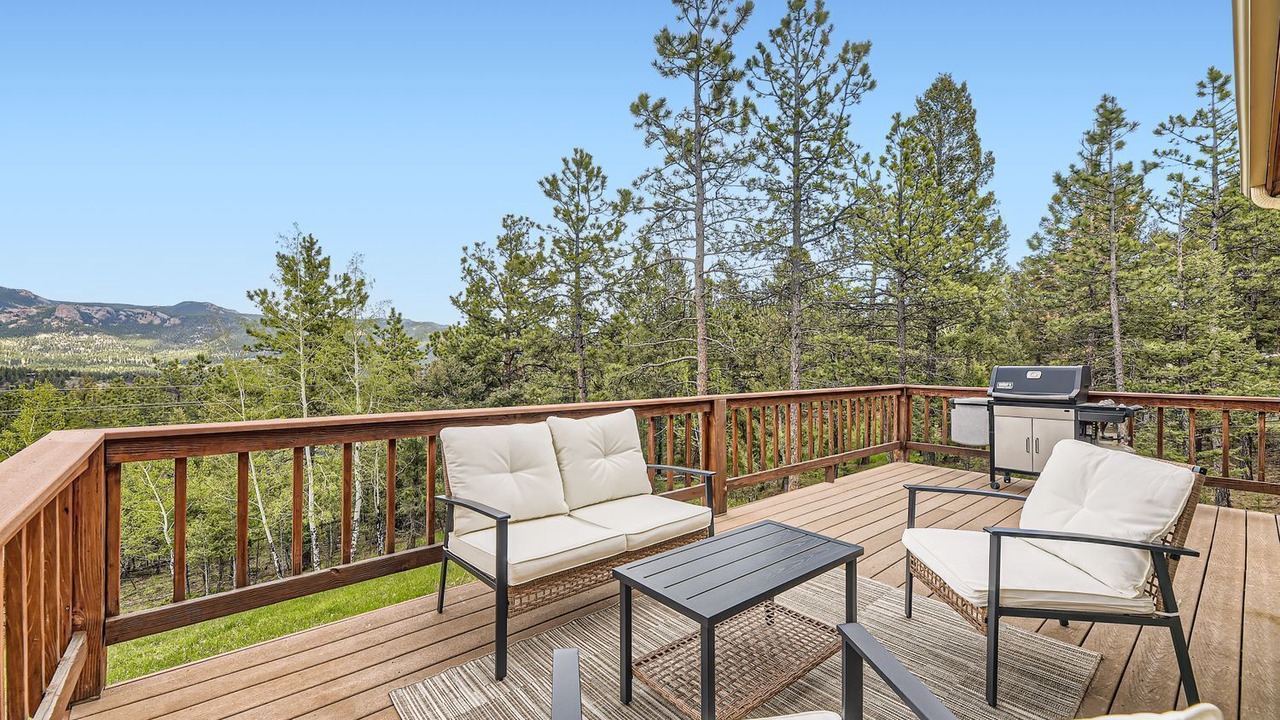 Photo of Outdoor in Pine