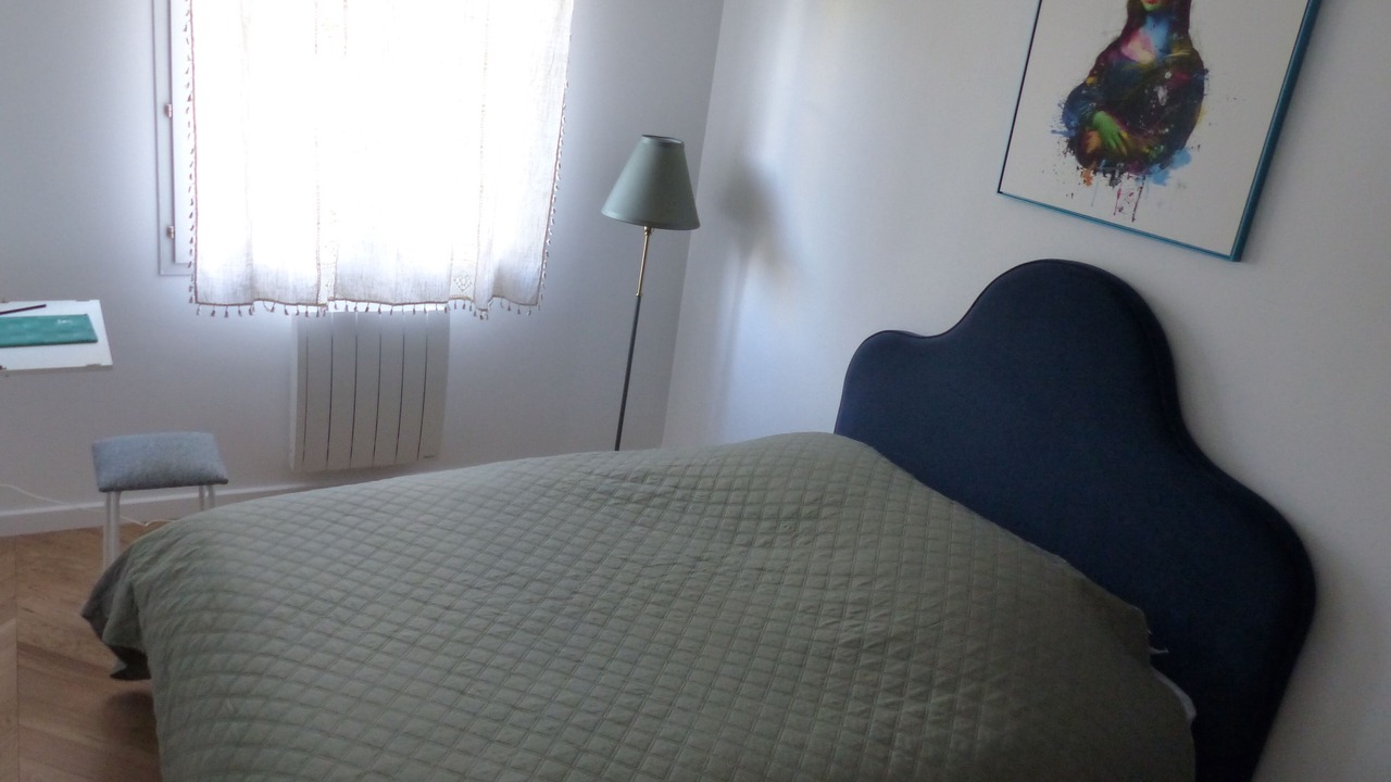 Photo of Bedroom in Clamart