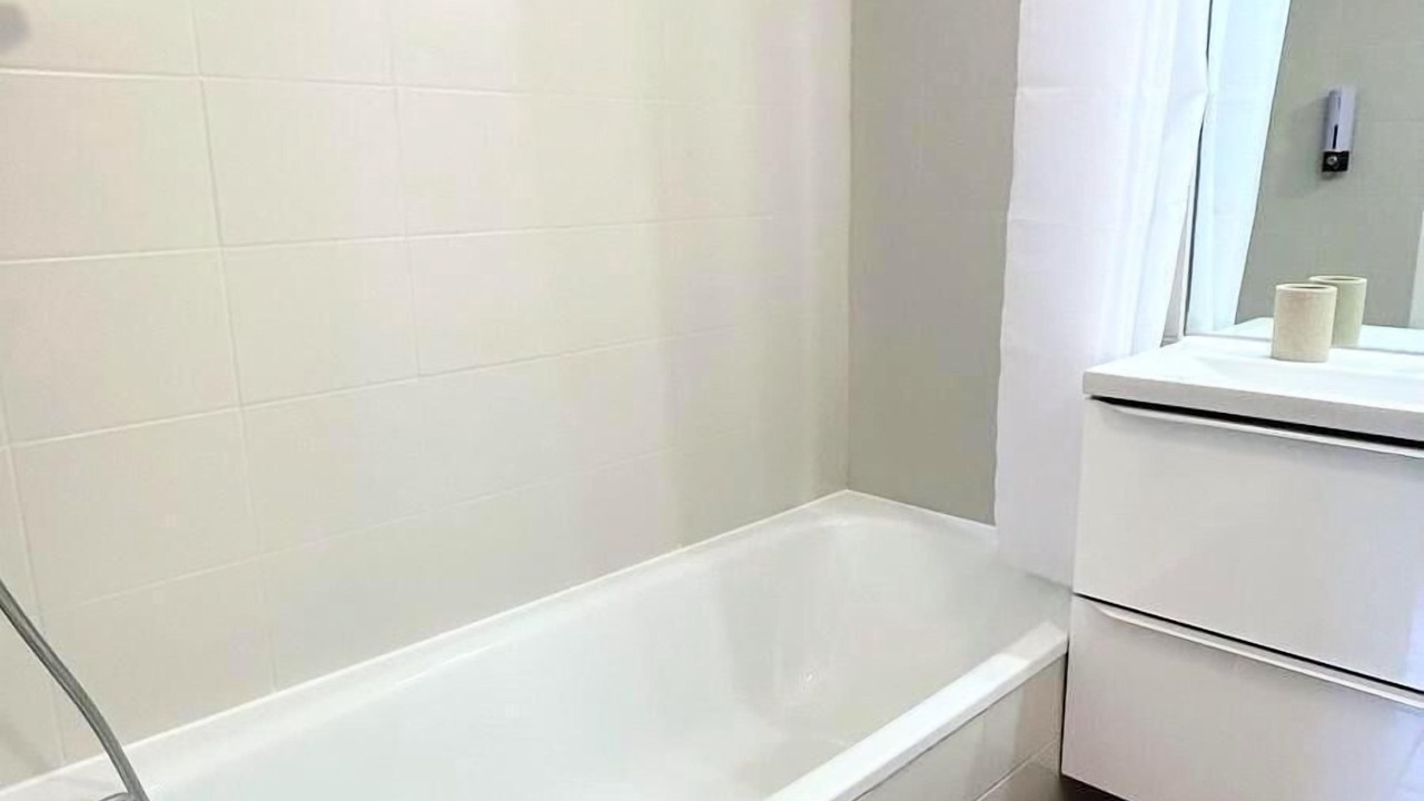 Photo of Bathroom in Castelnau-d'Estretefonds